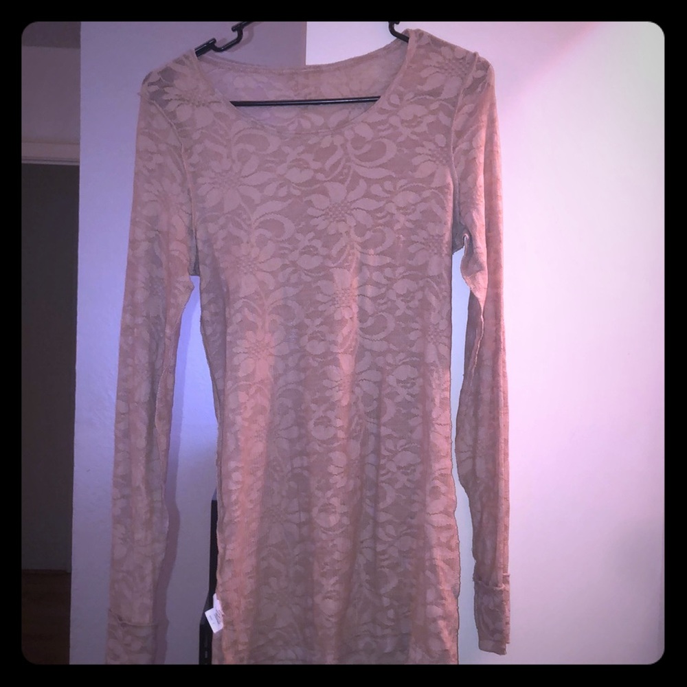 Buckle top